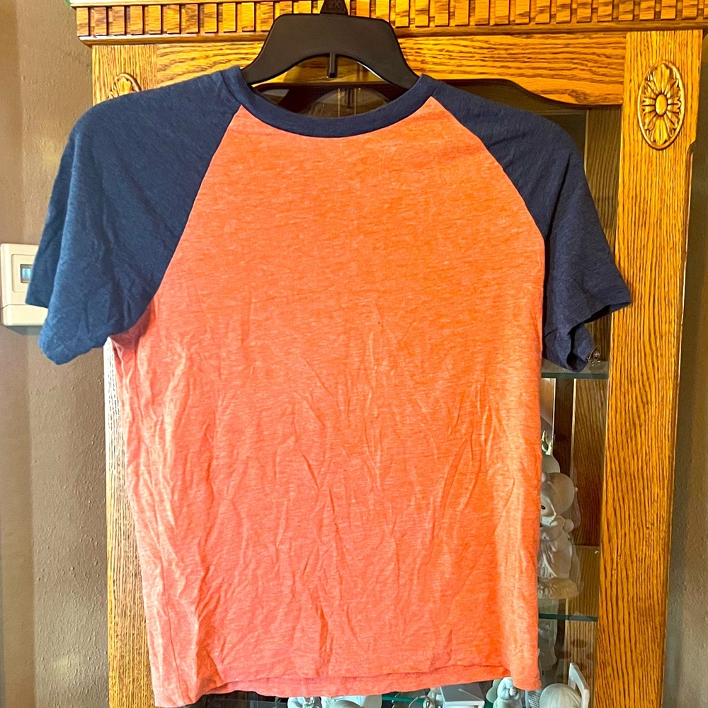 Men’s Urban Pipeline Tee Shirt Size M